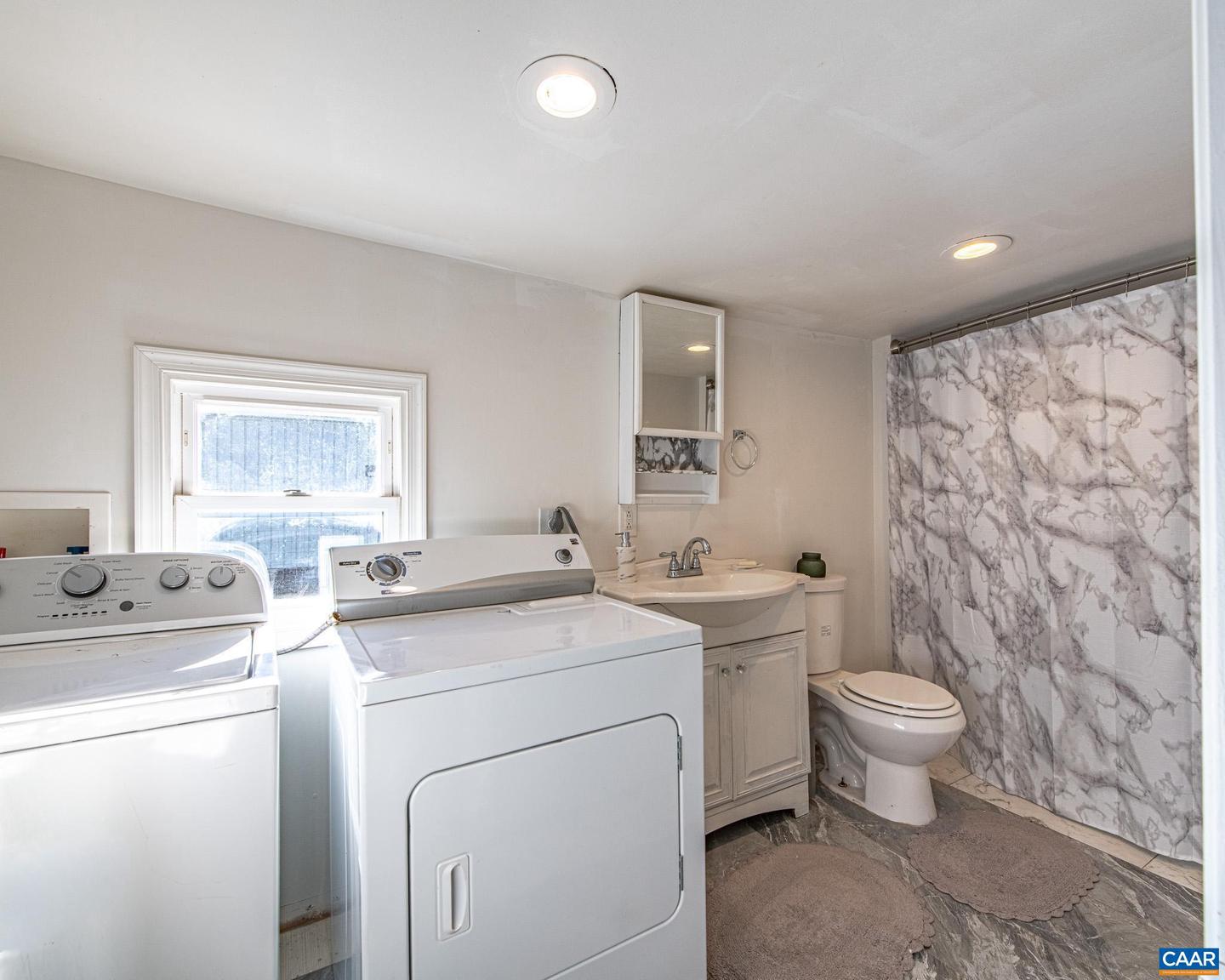 628 N AUGUSTA AVE, WAYNESBORO, Virginia 22980, 2 Bedrooms Bedrooms, ,1 BathroomBathrooms,Residential,For sale,628 N AUGUSTA AVE,672667 MLS # 672667