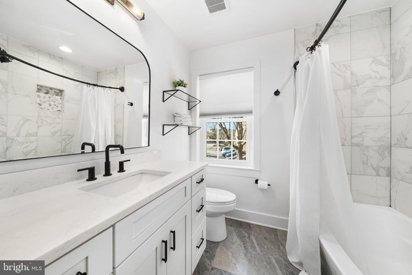 6707 WASHINGTON BLVD #D, ARLINGTON, Virginia 22213, 2 Bedrooms Bedrooms, ,1 BathroomBathrooms,Residential,For sale,6707 WASHINGTON BLVD #D,VAAR2067962 MLS # VAAR2067962