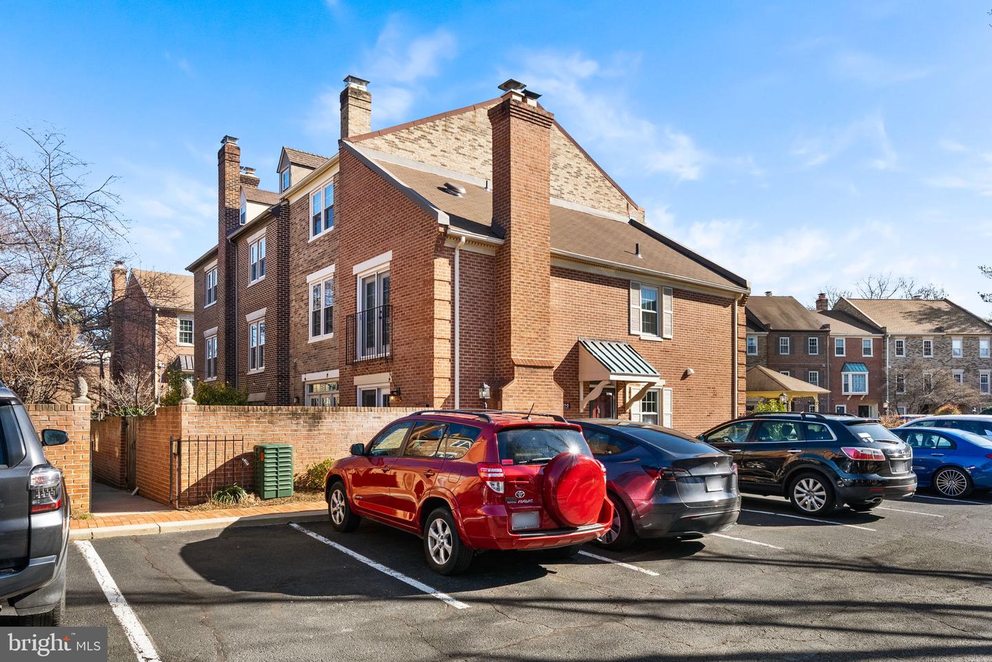 6707 WASHINGTON BLVD #D, ARLINGTON, Virginia 22213, 2 Bedrooms Bedrooms, ,1 BathroomBathrooms,Residential,For sale,6707 WASHINGTON BLVD #D,VAAR2067962 MLS # VAAR2067962