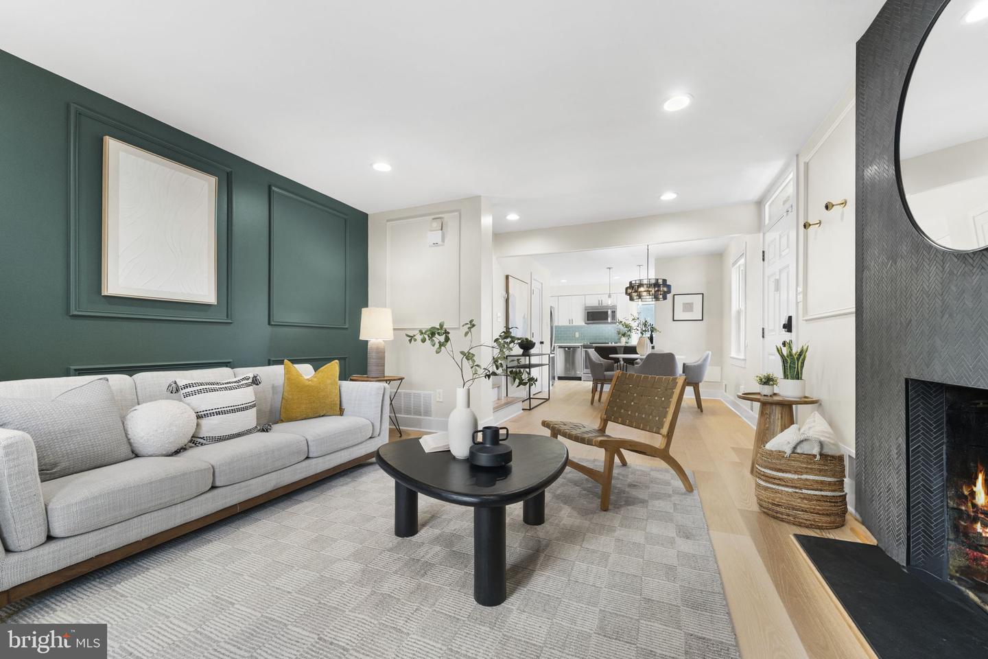 6707 WASHINGTON BLVD #D, ARLINGTON, Virginia 22213, 2 Bedrooms Bedrooms, ,1 BathroomBathrooms,Residential,For sale,6707 WASHINGTON BLVD #D,VAAR2067962 MLS # VAAR2067962