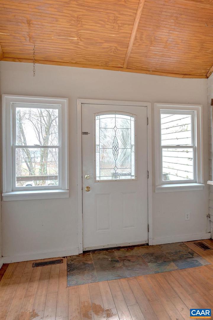 2005 UPPER STONY RUN, GREENWOOD, Virginia 22943, 3 Bedrooms Bedrooms, ,1 BathroomBathrooms,Residential,For sale,2005 UPPER STONY RUN,661879 MLS # 661879 2005 UPPER STONY RUN, GREENWOOD, Virginia 22943, 3 Bedrooms Bedrooms, ,1 BathroomBathrooms,Residential,For sale,2005 UPPER STONY RUN,661879 MLS # 661879