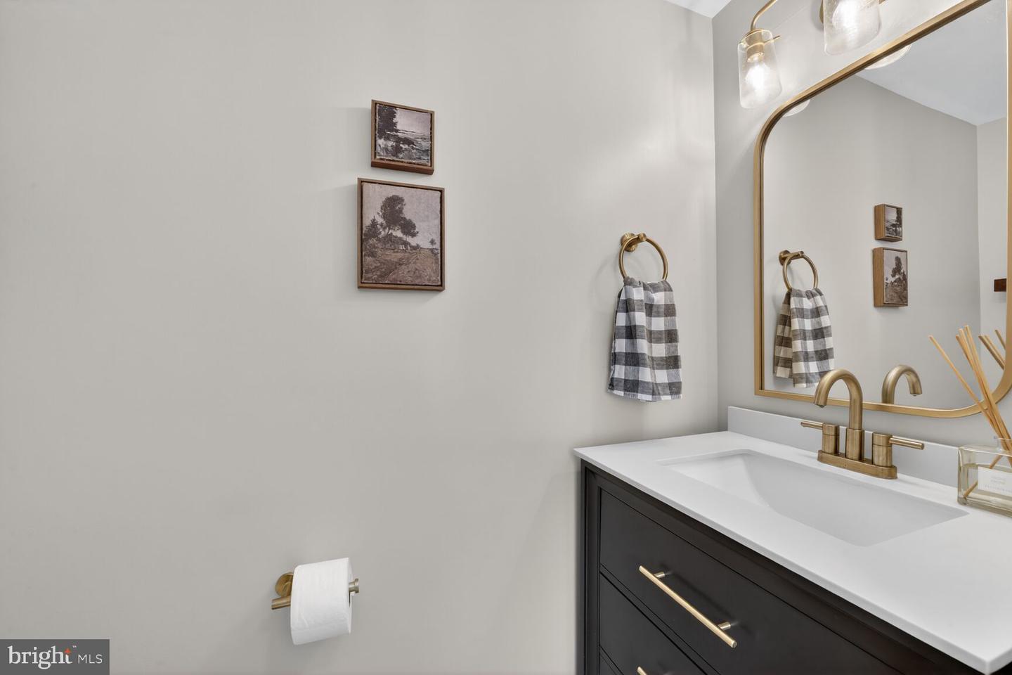 1617-B N VAN DORN ST, ALEXANDRIA, Virginia 22304, 2 Bedrooms Bedrooms, ,1 BathroomBathrooms,Residential,For sale,1617-B N VAN DORN ST,VAAX2044398 MLS # VAAX2044398