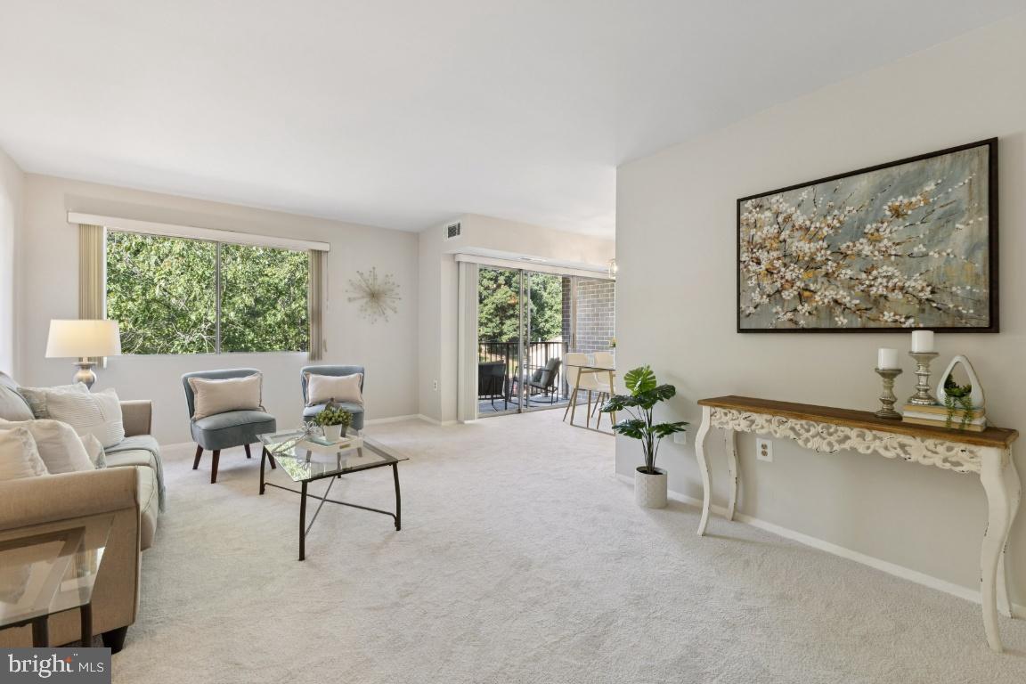 12705 DARA DR #301, WOODBRIDGE, Virginia 22192, 1 Bedroom Bedrooms, 4 Rooms Rooms,1 BathroomBathrooms,Residential,For sale,12705 DARA DR #301,VAPW2101396 MLS # VAPW2101396 12705 DARA DR #301, WOODBRIDGE, Virginia 22192, 1 Bedroom Bedrooms, 4 Rooms Rooms,1 BathroomBathrooms,Residential,For sale,12705 DARA DR #301,VAPW2101396 MLS # VAPW2101396