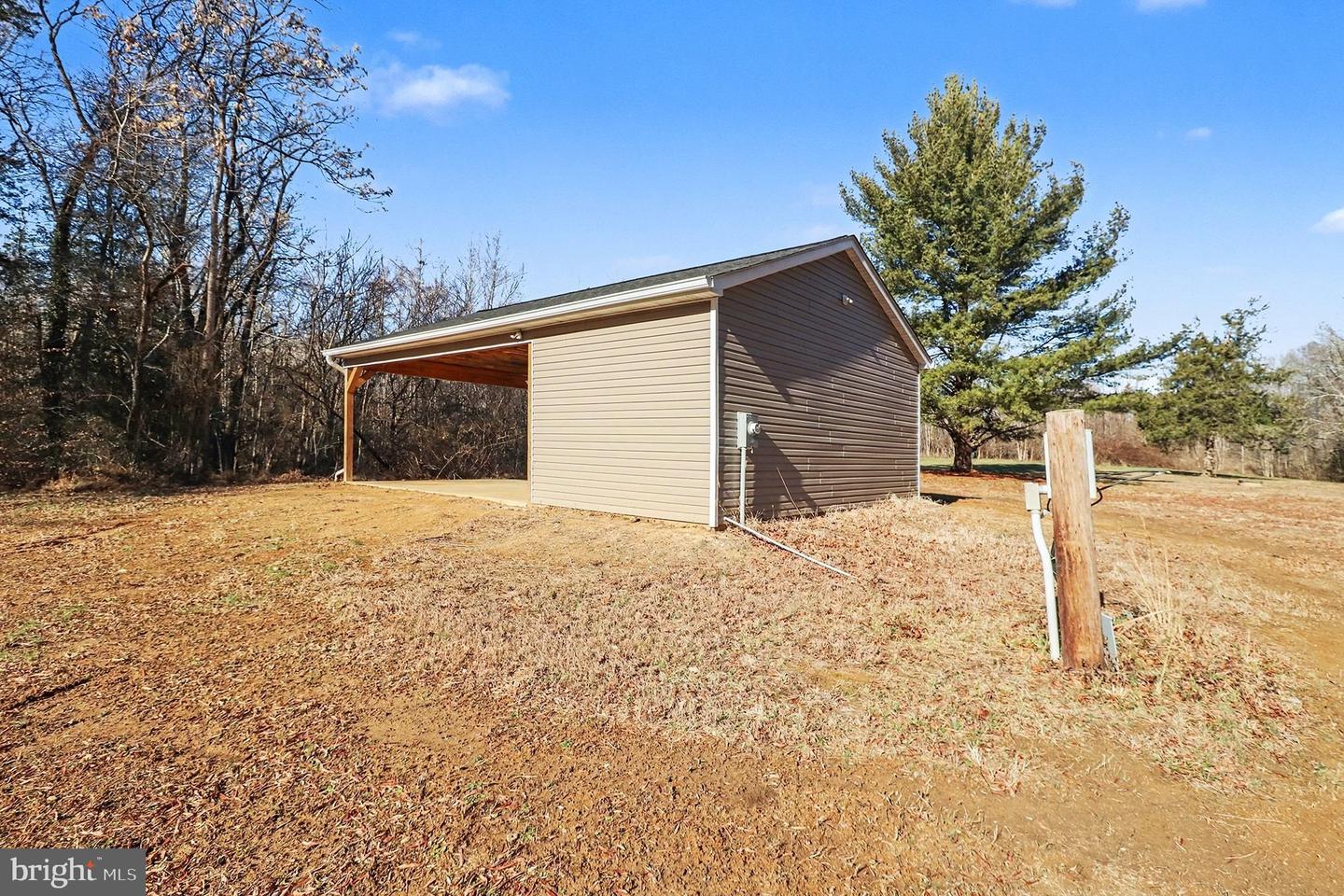 1326 KINGS HWY, KING GEORGE, Virginia 22485, ,Land,For sale,1326 KINGS HWY,VAKG2007492 MLS # VAKG2007492