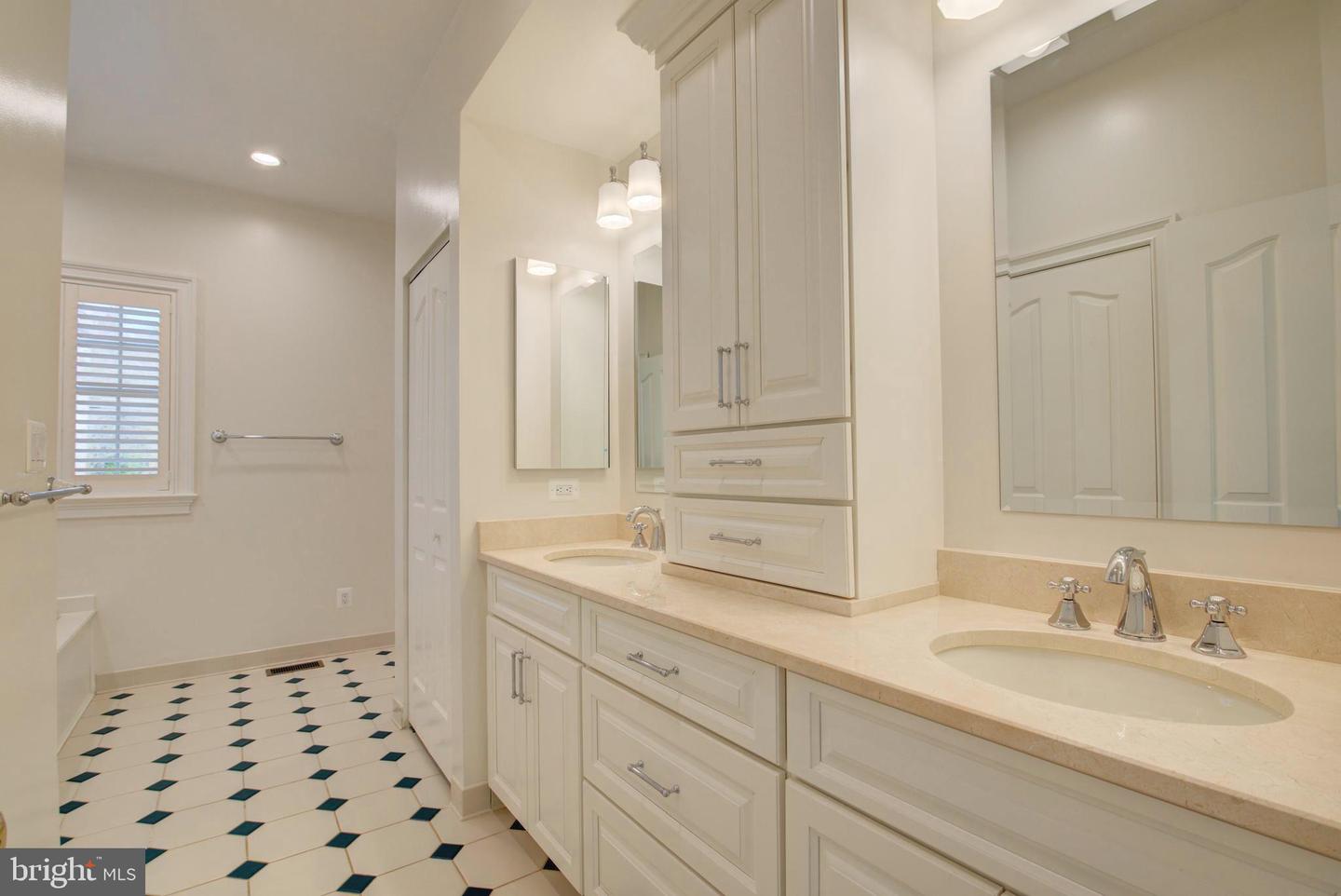 5831 OAK GROVE ST, LORTON, Virginia 22079, 4 Bedrooms Bedrooms, ,3 BathroomsBathrooms,Residential,For sale,5831 OAK GROVE ST,VAFX2276808 MLS # VAFX2276808 5831 OAK GROVE ST, LORTON, Virginia 22079, 4 Bedrooms Bedrooms, ,3 BathroomsBathrooms,Residential,For sale,5831 OAK GROVE ST,VAFX2276808 MLS # VAFX2276808