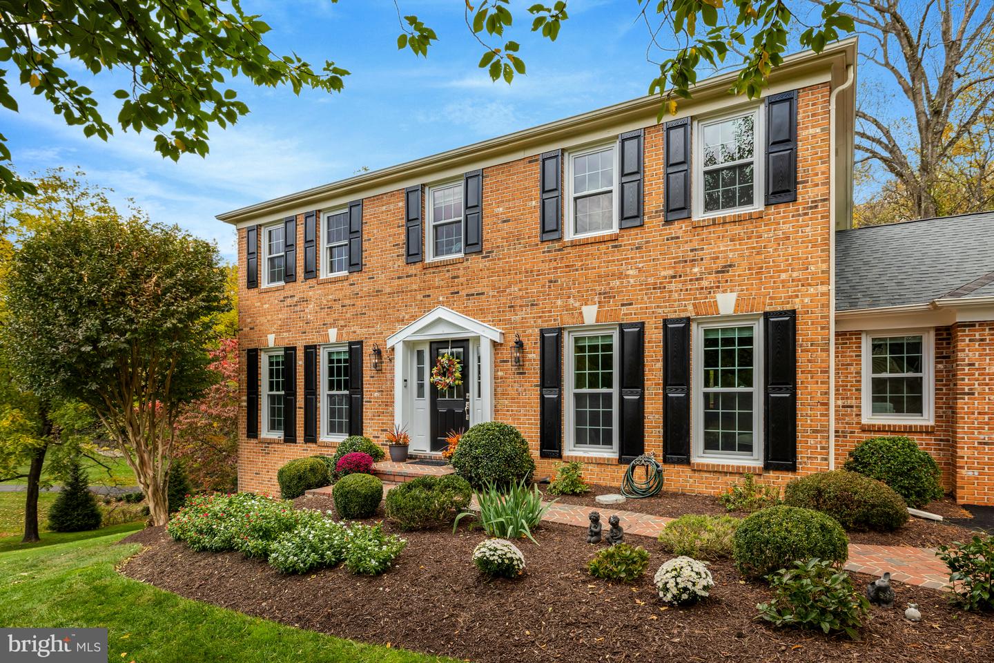 1633 LOZANO DR, VIENNA, Virginia 22182, 5 Bedrooms Bedrooms, ,3 BathroomsBathrooms,Residential,For sale,1633 LOZANO DR,VAFX2278430 MLS # VAFX2278430