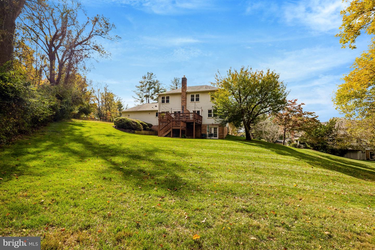 1633 LOZANO DR, VIENNA, Virginia 22182, 5 Bedrooms Bedrooms, ,3 BathroomsBathrooms,Residential,For sale,1633 LOZANO DR,VAFX2278430 MLS # VAFX2278430