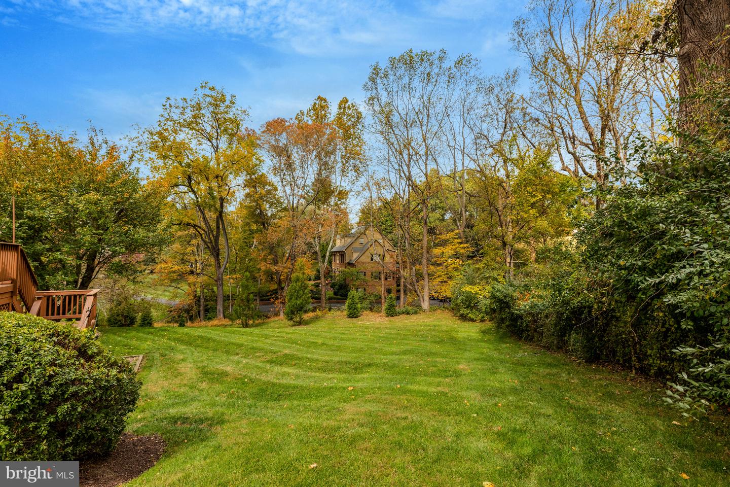 1633 LOZANO DR, VIENNA, Virginia 22182, 5 Bedrooms Bedrooms, ,3 BathroomsBathrooms,Residential,For sale,1633 LOZANO DR,VAFX2278430 MLS # VAFX2278430