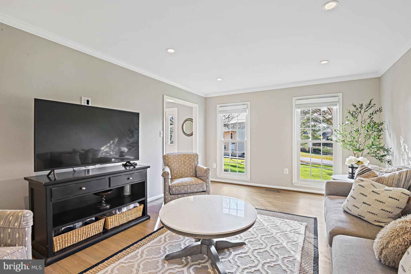 1633 LOZANO DR, VIENNA, Virginia 22182, 5 Bedrooms Bedrooms, ,3 BathroomsBathrooms,Residential,For sale,1633 LOZANO DR,VAFX2278430 MLS # VAFX2278430