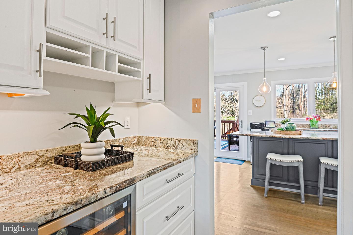 1633 LOZANO DR, VIENNA, Virginia 22182, 5 Bedrooms Bedrooms, ,3 BathroomsBathrooms,Residential,For sale,1633 LOZANO DR,VAFX2278430 MLS # VAFX2278430