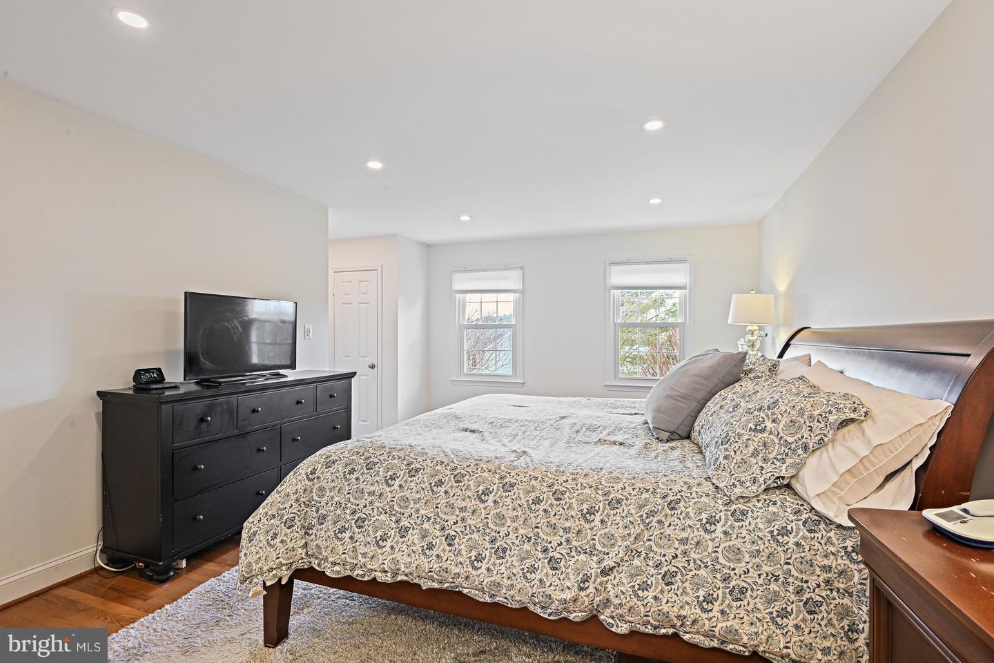 1633 LOZANO DR, VIENNA, Virginia 22182, 5 Bedrooms Bedrooms, ,3 BathroomsBathrooms,Residential,For sale,1633 LOZANO DR,VAFX2278430 MLS # VAFX2278430