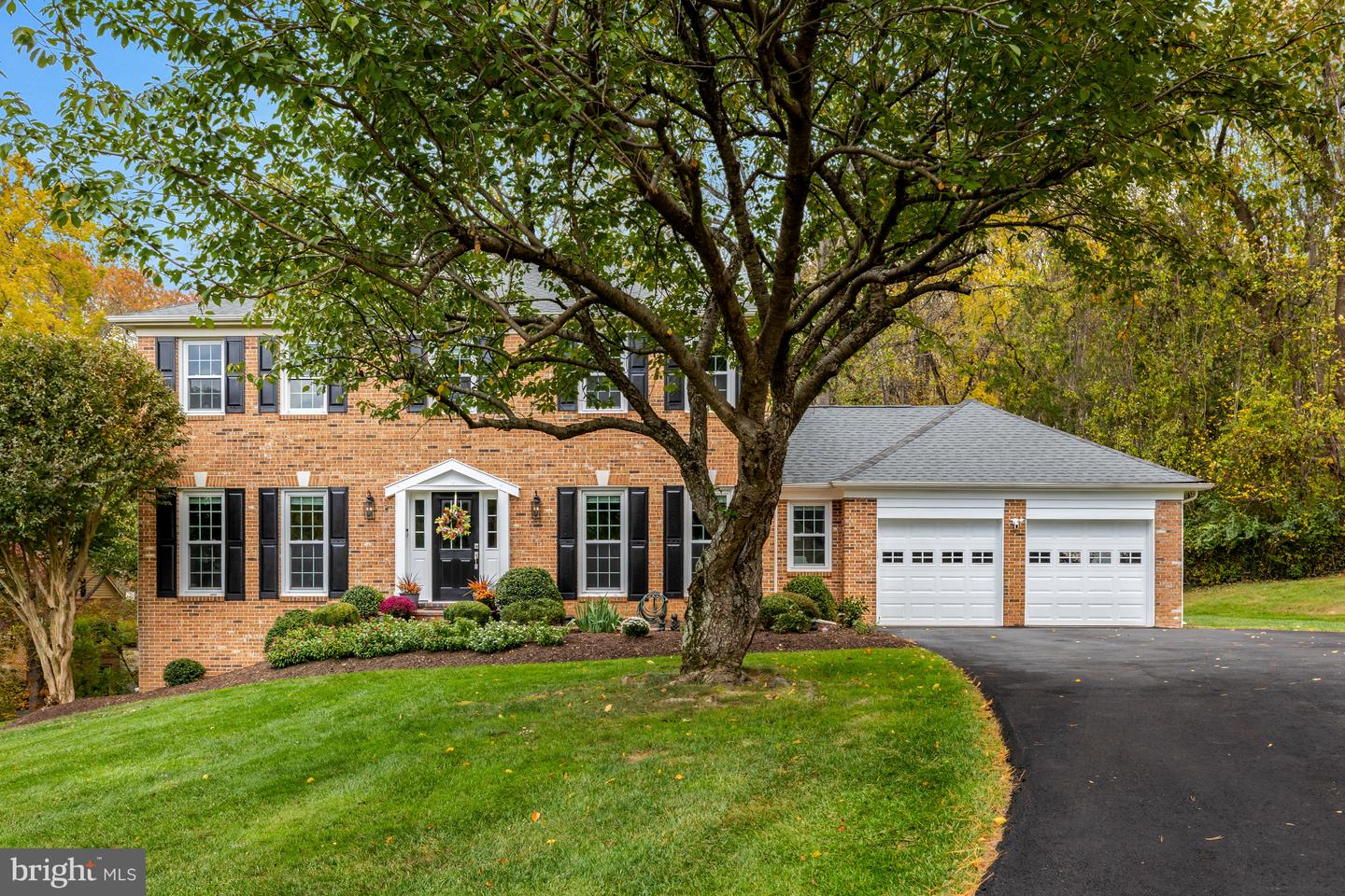 1633 LOZANO DR, VIENNA, Virginia 22182, 5 Bedrooms Bedrooms, ,3 BathroomsBathrooms,Residential,For sale,1633 LOZANO DR,VAFX2278430 MLS # VAFX2278430