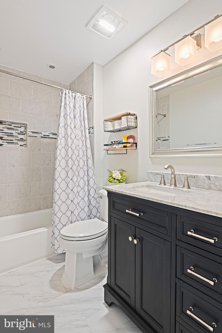 1633 LOZANO DR, VIENNA, Virginia 22182, 5 Bedrooms Bedrooms, ,3 BathroomsBathrooms,Residential,For sale,1633 LOZANO DR,VAFX2278430 MLS # VAFX2278430