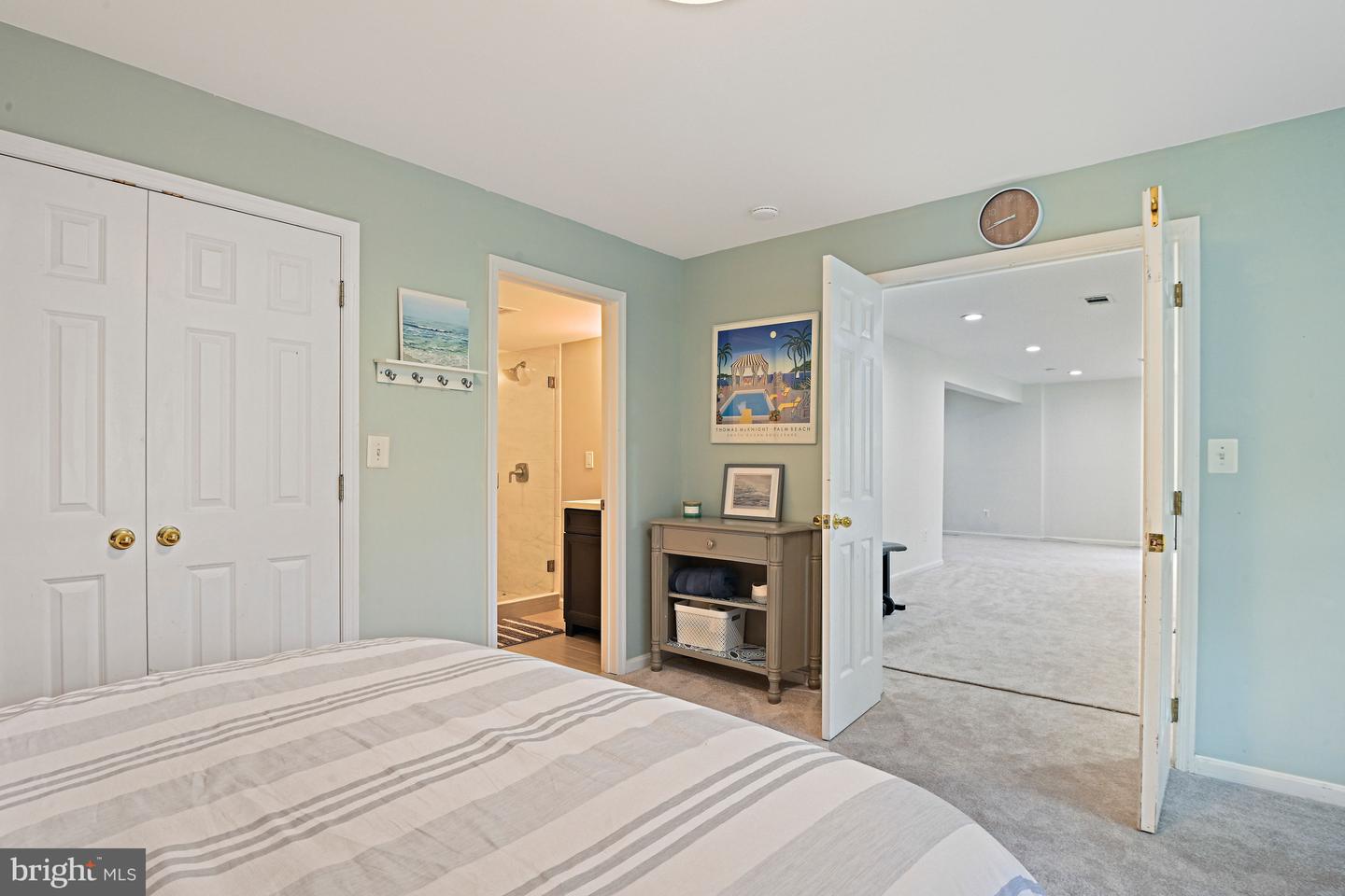 1633 LOZANO DR, VIENNA, Virginia 22182, 5 Bedrooms Bedrooms, ,3 BathroomsBathrooms,Residential,For sale,1633 LOZANO DR,VAFX2278430 MLS # VAFX2278430