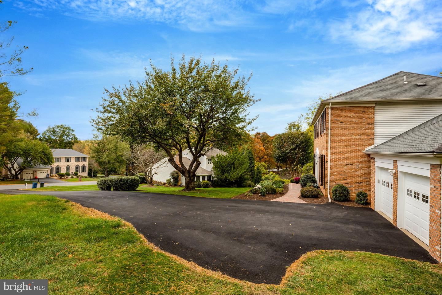 1633 LOZANO DR, VIENNA, Virginia 22182, 5 Bedrooms Bedrooms, ,3 BathroomsBathrooms,Residential,For sale,1633 LOZANO DR,VAFX2278430 MLS # VAFX2278430