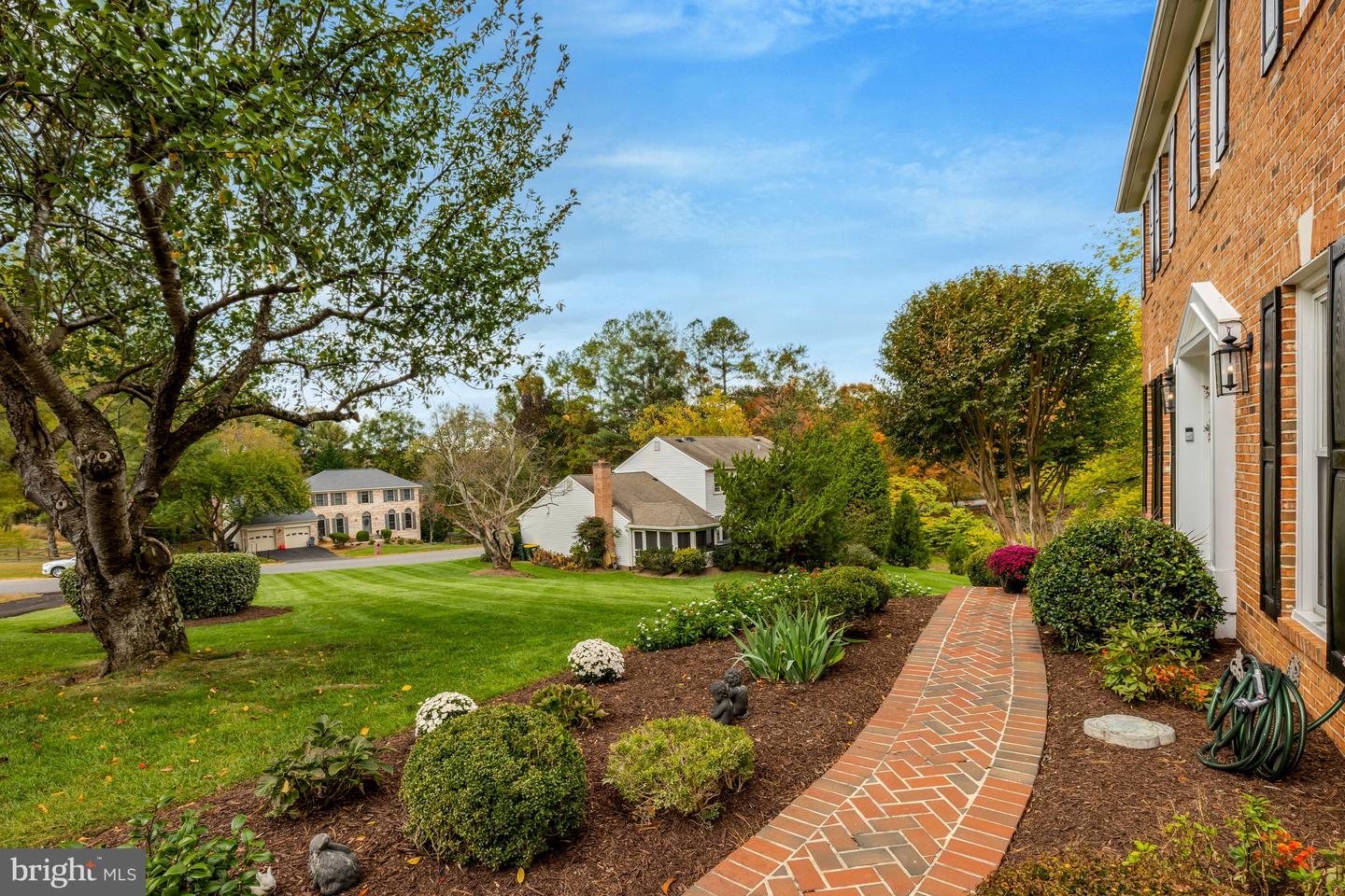 1633 LOZANO DR, VIENNA, Virginia 22182, 5 Bedrooms Bedrooms, ,3 BathroomsBathrooms,Residential,For sale,1633 LOZANO DR,VAFX2278430 MLS # VAFX2278430