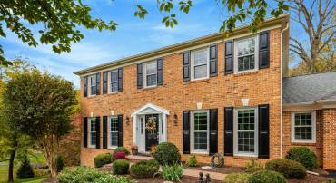 1633 LOZANO DR, VIENNA, Virginia 22182, 5 Bedrooms Bedrooms, ,3 BathroomsBathrooms,Residential,For sale,1633 LOZANO DR,VAFX2278430 MLS # VAFX2278430