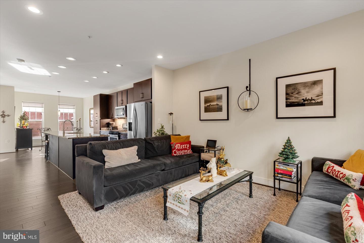 254 BLUEMONT BRANCH TER SE, LEESBURG, Virginia 20175, 3 Bedrooms Bedrooms, ,3 BathroomsBathrooms,Residential,For sale,254 BLUEMONT BRANCH TER SE,VALO2111048 MLS # VALO2111048