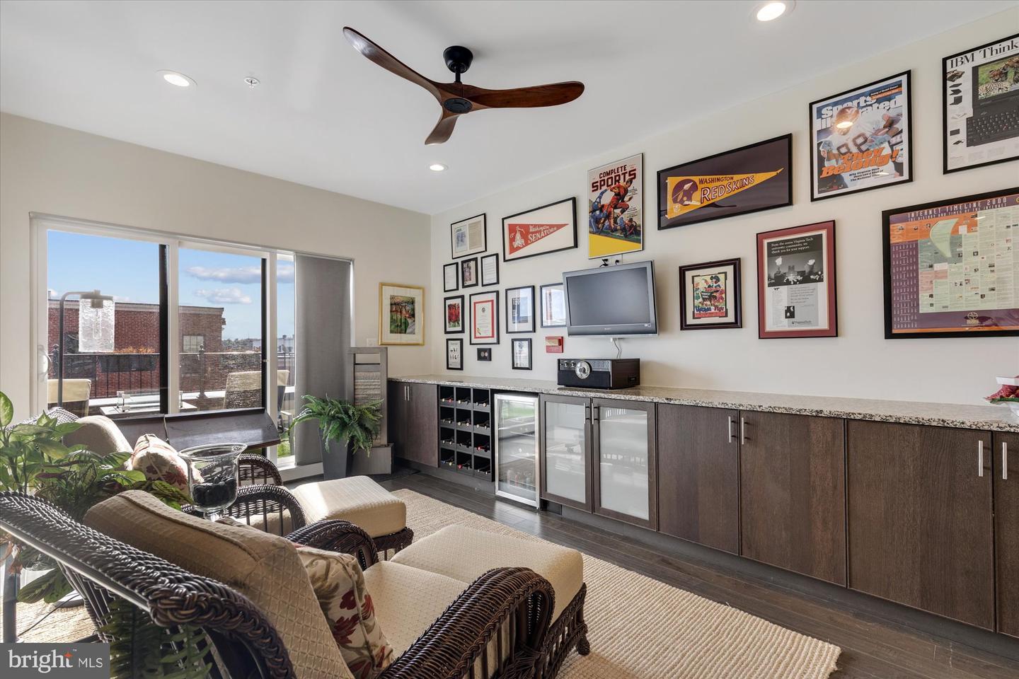 254 BLUEMONT BRANCH TER SE, LEESBURG, Virginia 20175, 3 Bedrooms Bedrooms, ,3 BathroomsBathrooms,Residential,For sale,254 BLUEMONT BRANCH TER SE,VALO2111048 MLS # VALO2111048