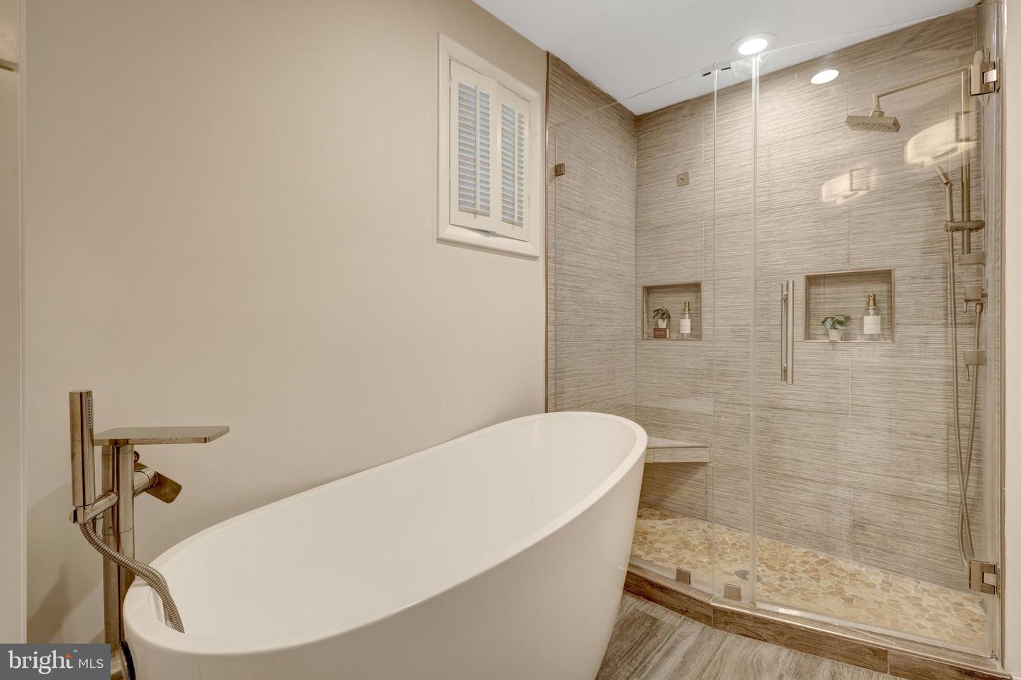 3305 EDENVALE RD, FAIRFAX, Virginia 22031, 5 Bedrooms Bedrooms, ,3 BathroomsBathrooms,Residential,For sale,3305 EDENVALE RD,VAFX2279726 MLS # VAFX2279726