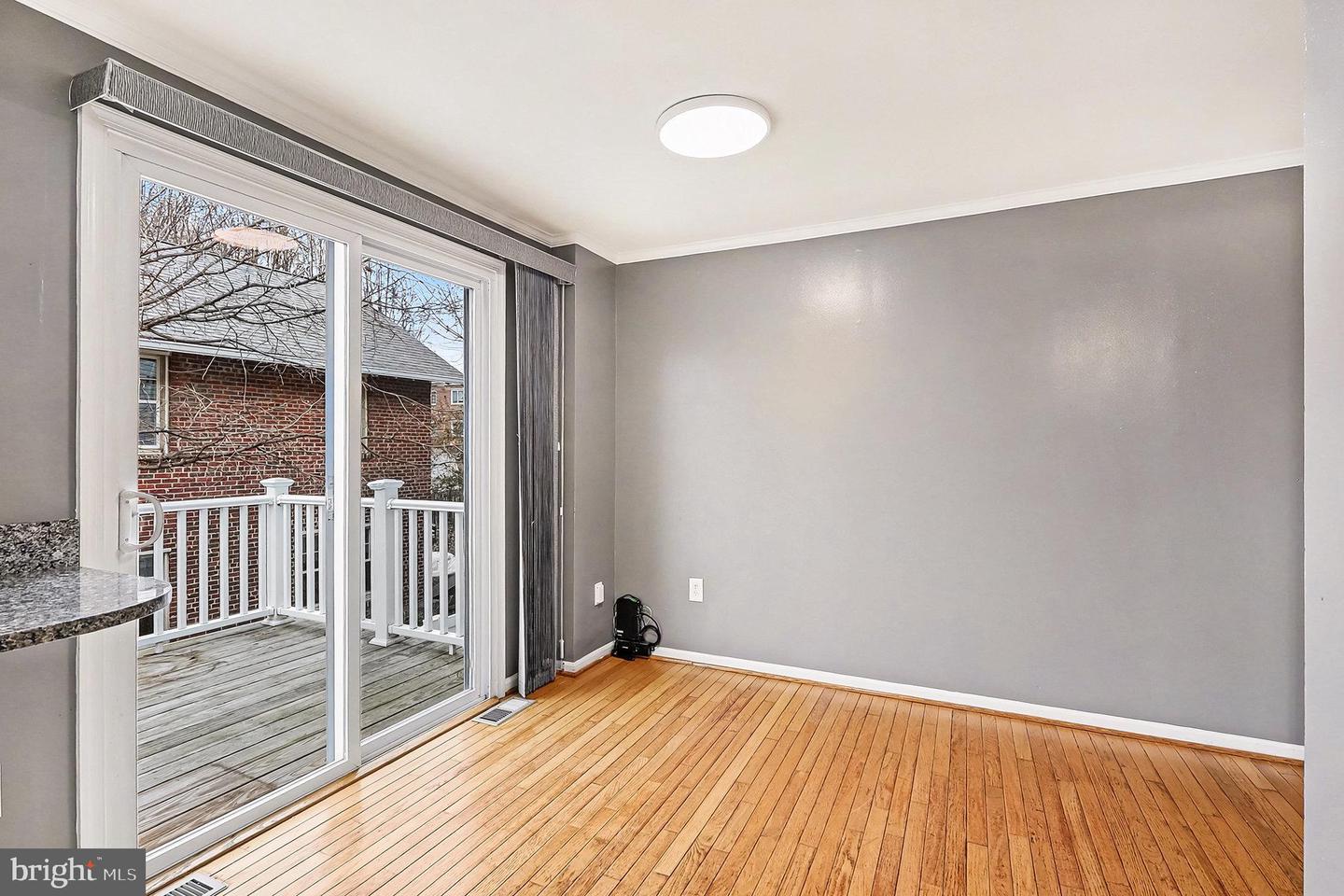 122 E GLEBE RD, ALEXANDRIA, Virginia 22305, 3 Bedrooms Bedrooms, 11 Rooms Rooms,3 BathroomsBathrooms,Residential,For sale,122 E GLEBE RD,VAAX2052250 MLS # VAAX2052250