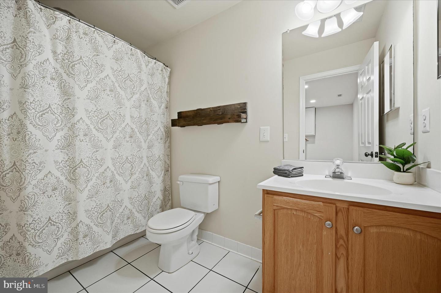 4565 GAVIN WOODS CT, CATLETT, Virginia 20119, 5 Bedrooms Bedrooms, ,4 BathroomsBathrooms,Residential,For sale,4565 GAVIN WOODS CT,VAFQ2019874 MLS # VAFQ2019874