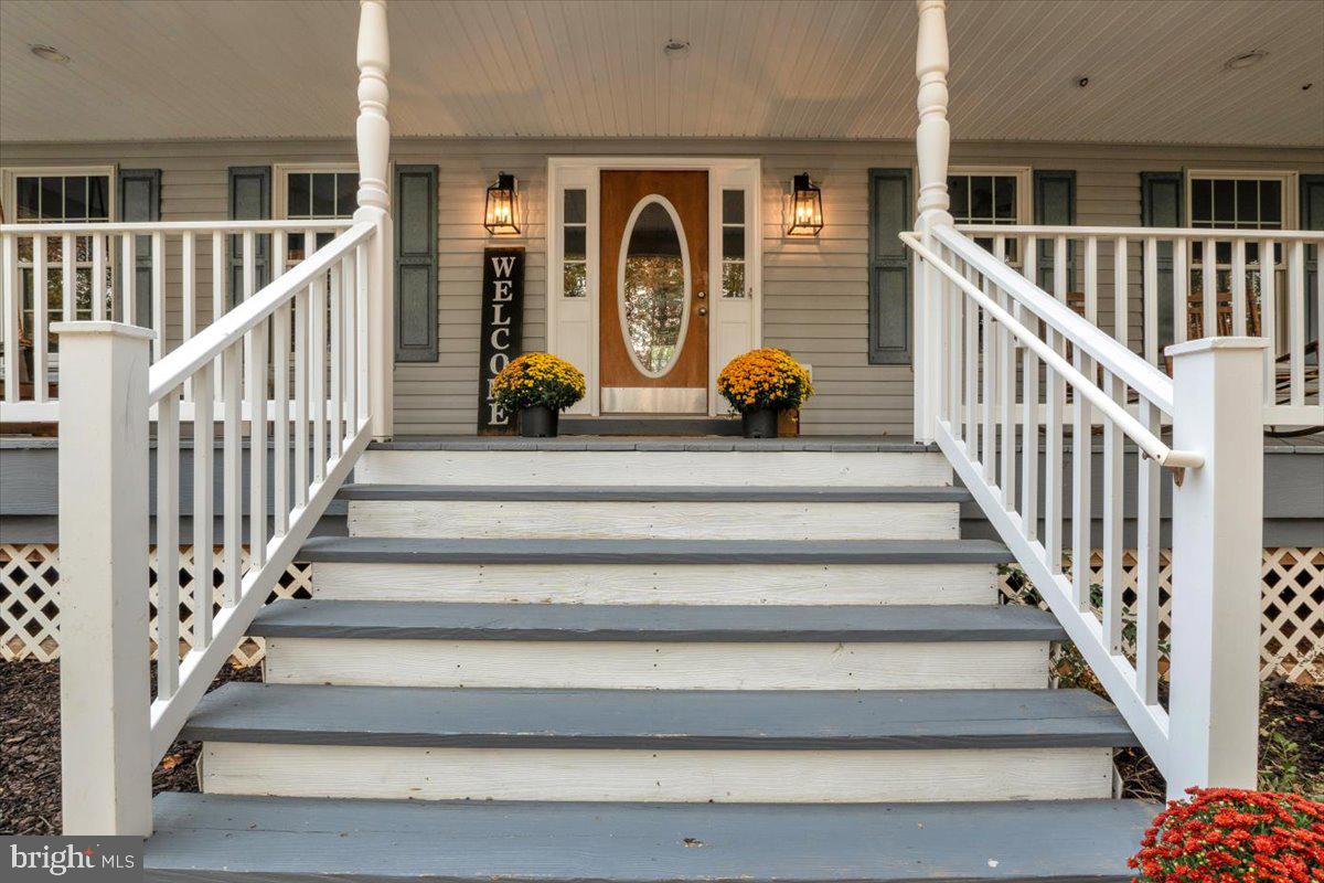 4565 GAVIN WOODS CT, CATLETT, Virginia 20119, 5 Bedrooms Bedrooms, ,4 BathroomsBathrooms,Residential,For sale,4565 GAVIN WOODS CT,VAFQ2019874 MLS # VAFQ2019874