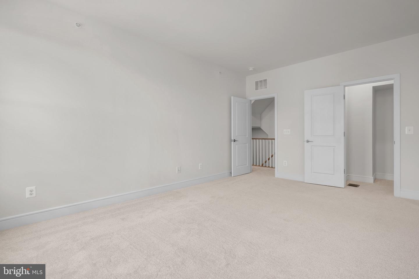 43298 FARRINGDON SQ, BROADLANDS, Virginia 20148, 3 Bedrooms Bedrooms, ,2 BathroomsBathrooms,Residential,For sale,43298 FARRINGDON SQ,VALO2112186 MLS # VALO2112186