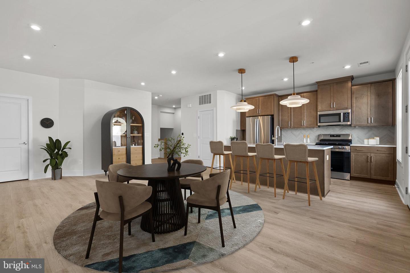 43298 FARRINGDON SQ, BROADLANDS, Virginia 20148, 3 Bedrooms Bedrooms, ,2 BathroomsBathrooms,Residential,For sale,43298 FARRINGDON SQ,VALO2112186 MLS # VALO2112186