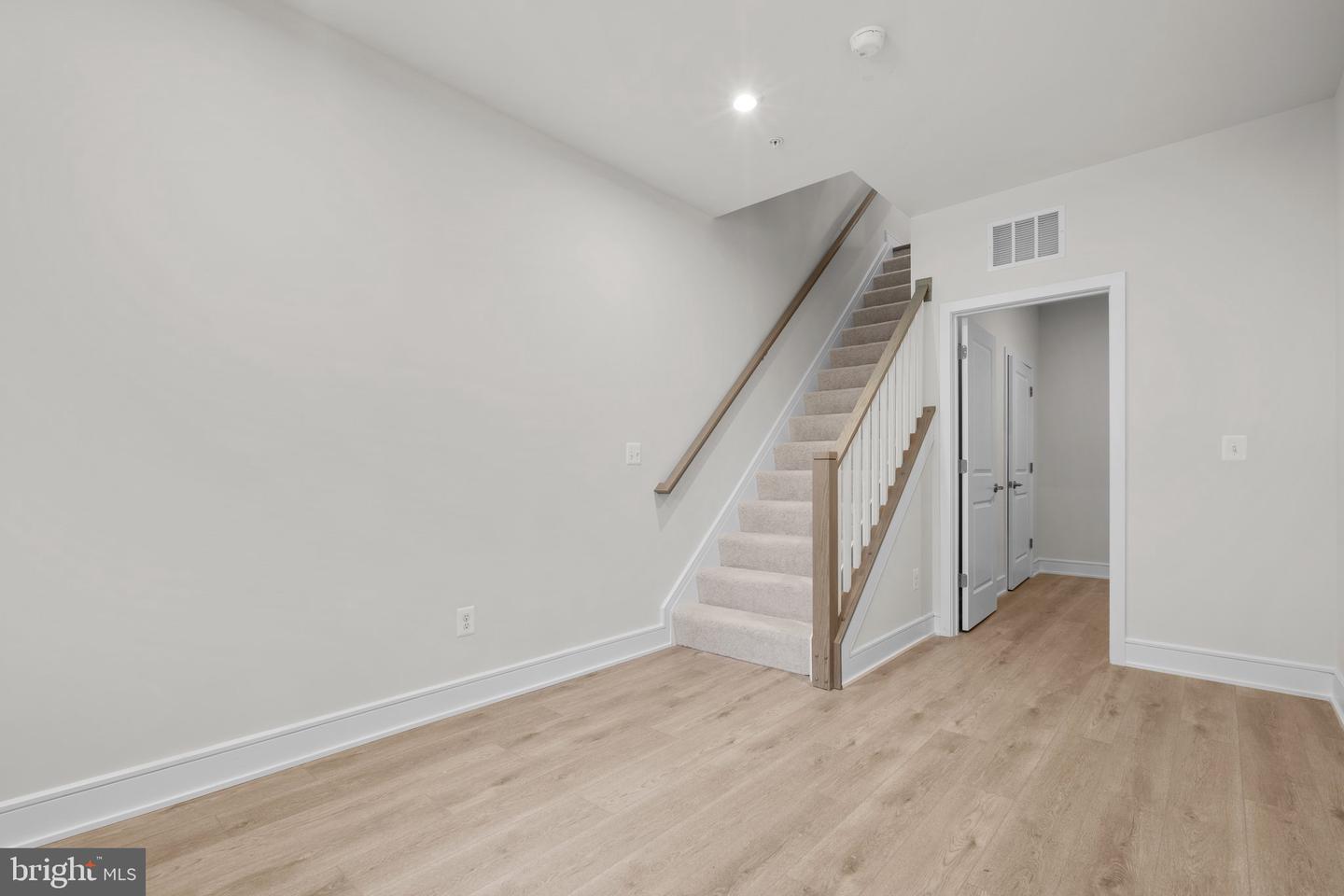 43298 FARRINGDON SQ, BROADLANDS, Virginia 20148, 3 Bedrooms Bedrooms, ,2 BathroomsBathrooms,Residential,For sale,43298 FARRINGDON SQ,VALO2112186 MLS # VALO2112186