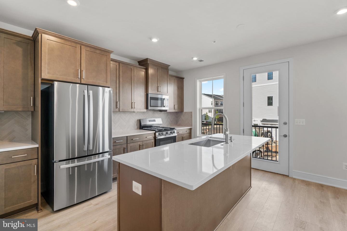 43298 FARRINGDON SQ, BROADLANDS, Virginia 20148, 3 Bedrooms Bedrooms, ,2 BathroomsBathrooms,Residential,For sale,43298 FARRINGDON SQ,VALO2112186 MLS # VALO2112186