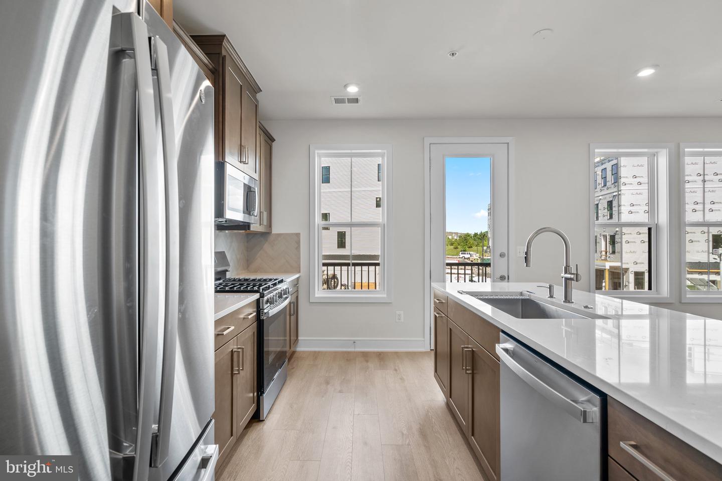 43298 FARRINGDON SQ, BROADLANDS, Virginia 20148, 3 Bedrooms Bedrooms, ,2 BathroomsBathrooms,Residential,For sale,43298 FARRINGDON SQ,VALO2112186 MLS # VALO2112186