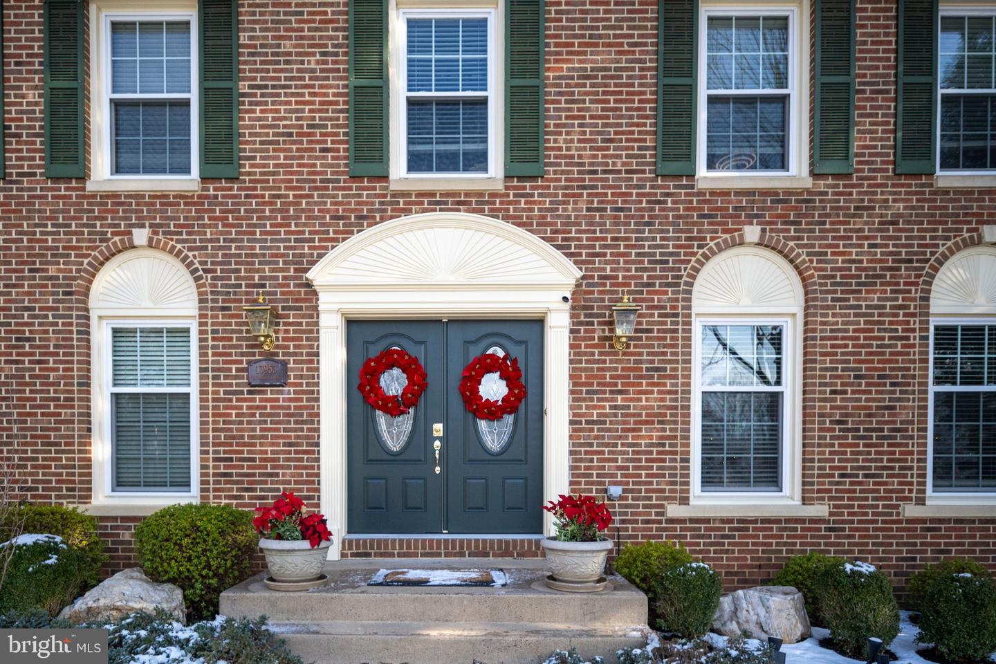 13953 OLEANDER CT, WOODBRIDGE, Virginia 22193, 6 Bedrooms Bedrooms, ,3 BathroomsBathrooms,Residential,For sale,13953 OLEANDER CT,VAPW2108974 MLS # VAPW2108974