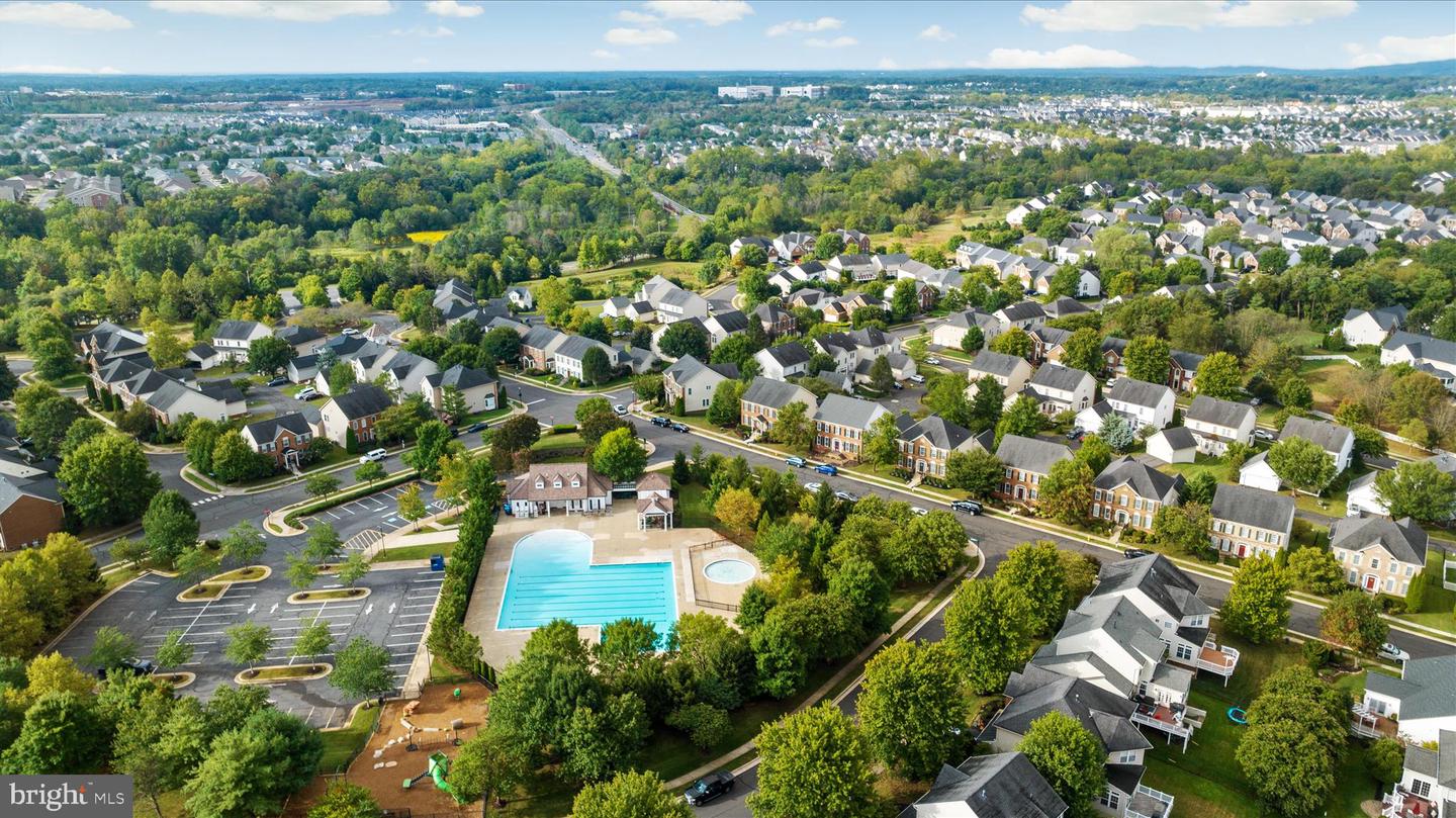 14227 SNICKERSVILLE DR, GAINESVILLE, Virginia 20155, 4 Bedrooms Bedrooms, ,3 BathroomsBathrooms,Residential,For sale,14227 SNICKERSVILLE DR,VAPW2109028 MLS # VAPW2109028