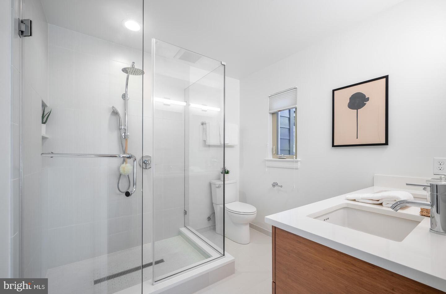 3400 BROAD BRANCH TER NW, WASHINGTON, District Of Columbia 20008, 3 Bedrooms Bedrooms, ,3 BathroomsBathrooms,Residential,For sale,3400 BROAD BRANCH TER NW,DCDC2235008 MLS # DCDC2235008