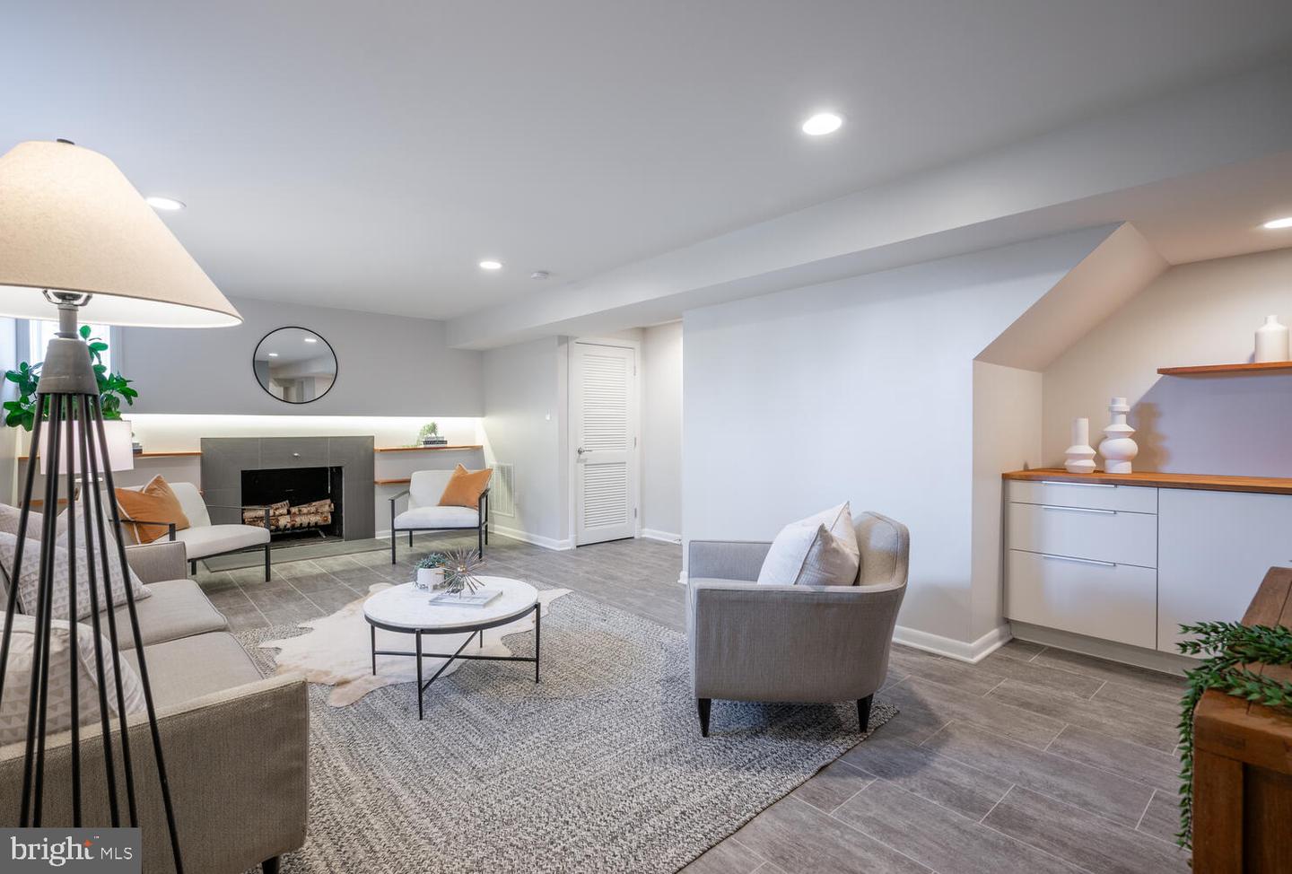 3400 BROAD BRANCH TER NW, WASHINGTON, District Of Columbia 20008, 3 Bedrooms Bedrooms, ,3 BathroomsBathrooms,Residential,For sale,3400 BROAD BRANCH TER NW,DCDC2235008 MLS # DCDC2235008