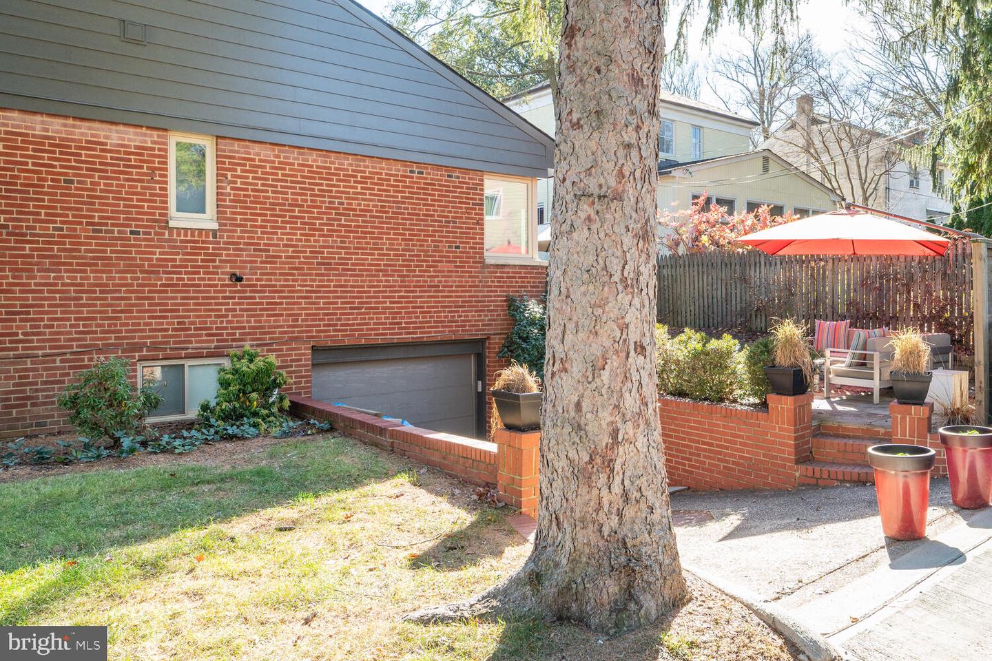 3400 BROAD BRANCH TER NW, WASHINGTON, District Of Columbia 20008, 3 Bedrooms Bedrooms, ,3 BathroomsBathrooms,Residential,For sale,3400 BROAD BRANCH TER NW,DCDC2235008 MLS # DCDC2235008