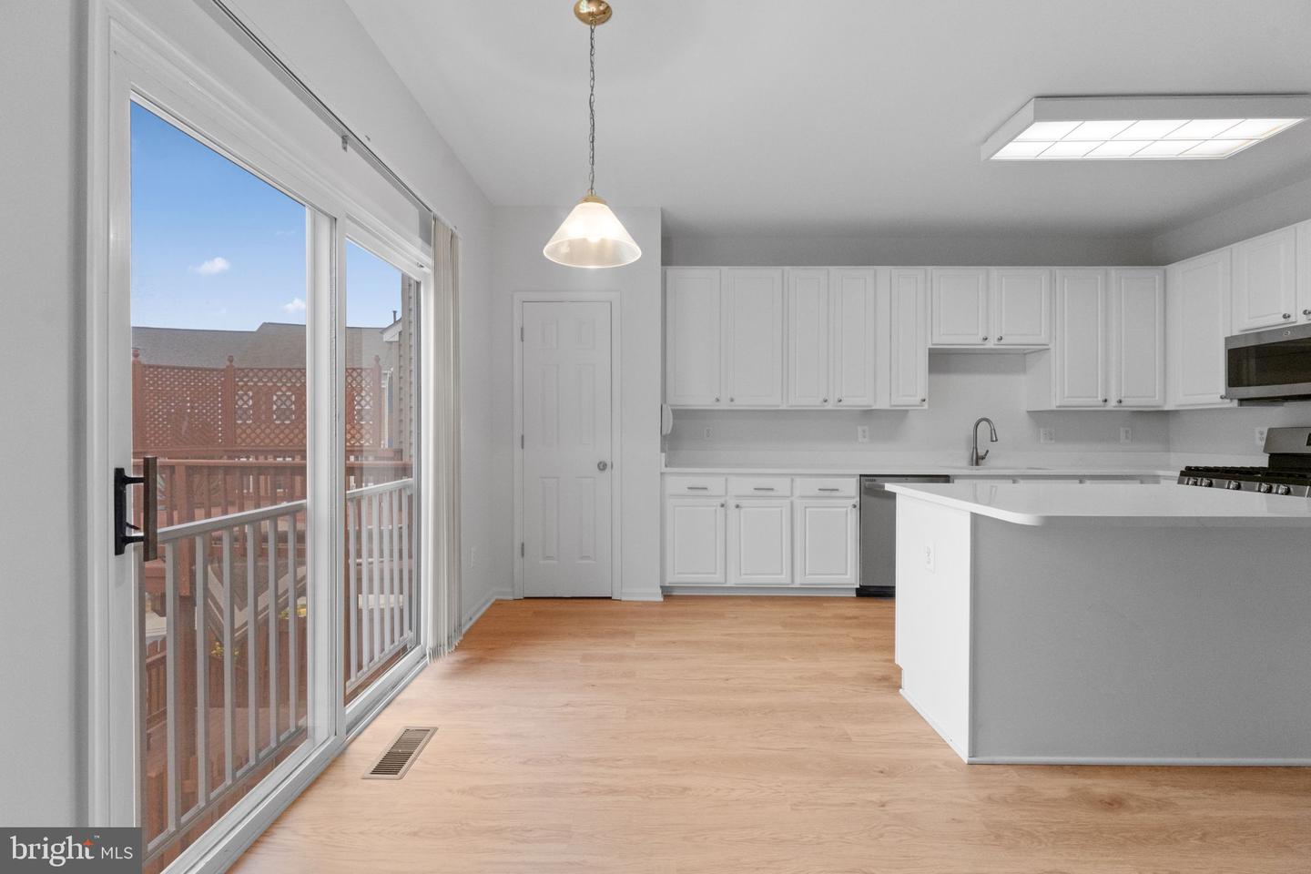 20831 MIRANDA FALLS SQ, STERLING, Virginia 20165, 3 Bedrooms Bedrooms, ,3 BathroomsBathrooms,Residential,For sale,20831 MIRANDA FALLS SQ,VALO2112380 MLS # VALO2112380 20831 MIRANDA FALLS SQ, STERLING, Virginia 20165, 3 Bedrooms Bedrooms, ,3 BathroomsBathrooms,Residential,For sale,20831 MIRANDA FALLS SQ,VALO2112380 MLS # VALO2112380