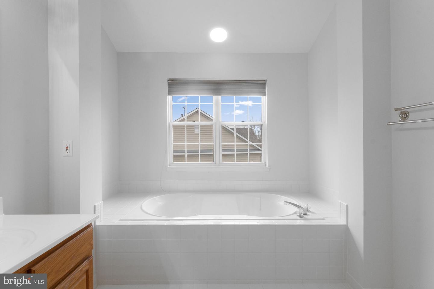 20831 MIRANDA FALLS SQ, STERLING, Virginia 20165, 3 Bedrooms Bedrooms, ,3 BathroomsBathrooms,Residential,For sale,20831 MIRANDA FALLS SQ,VALO2112380 MLS # VALO2112380 20831 MIRANDA FALLS SQ, STERLING, Virginia 20165, 3 Bedrooms Bedrooms, ,3 BathroomsBathrooms,Residential,For sale,20831 MIRANDA FALLS SQ,VALO2112380 MLS # VALO2112380