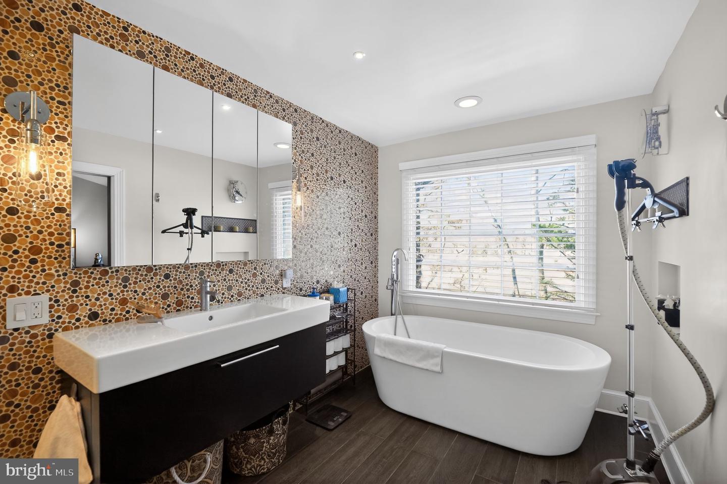 128 REES PL, FALLS CHURCH, Virginia 22046, 4 Bedrooms Bedrooms, ,3 BathroomsBathrooms,Residential,For sale,128 REES PL,VAFA2003496 MLS # VAFA2003496 128 REES PL, FALLS CHURCH, Virginia 22046, 4 Bedrooms Bedrooms, ,3 BathroomsBathrooms,Residential,For sale,128 REES PL,VAFA2003496 MLS # VAFA2003496