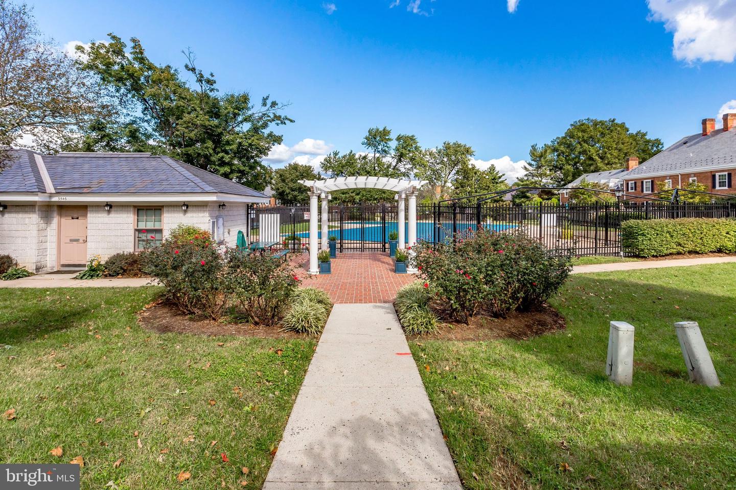 4724 29TH ST S #B2, ARLINGTON, Virginia 22206, 1 Bedroom Bedrooms, ,1 BathroomBathrooms,Residential,For sale,4724 29TH ST S #B2,VAAR2066952 MLS # VAAR2066952 4724 29TH ST S #B2, ARLINGTON, Virginia 22206, 1 Bedroom Bedrooms, ,1 BathroomBathrooms,Residential,For sale,4724 29TH ST S #B2,VAAR2066952 MLS # VAAR2066952