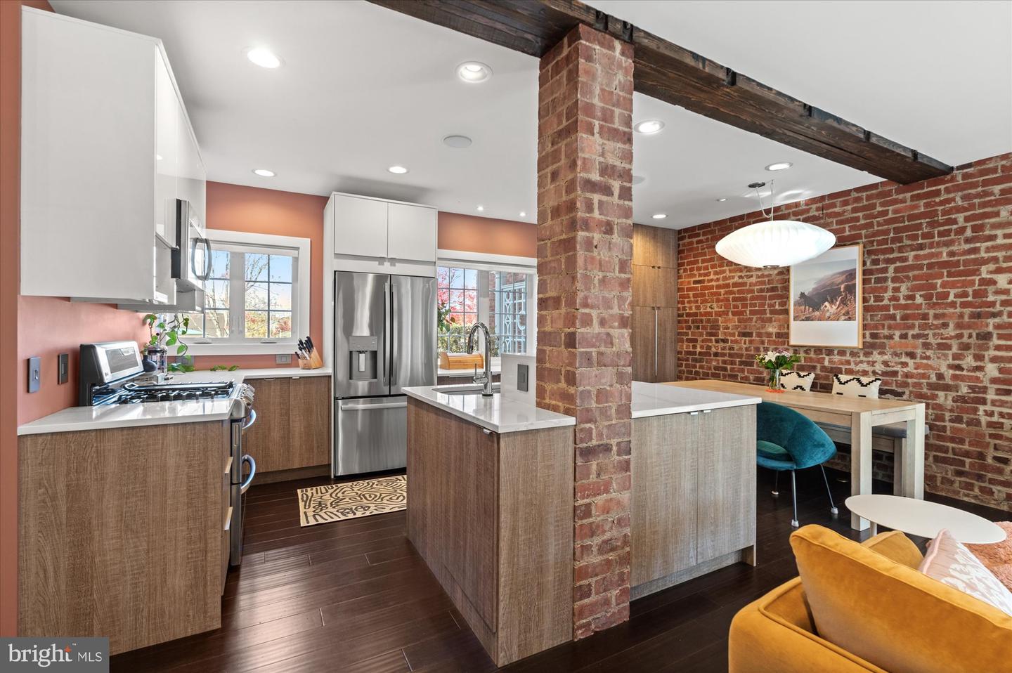 1028 VALLEY DR, ALEXANDRIA, Virginia 22302, 3 Bedrooms Bedrooms, ,1 BathroomBathrooms,Residential,For sale,1028 VALLEY DR,VAAX2052542 MLS # VAAX2052542