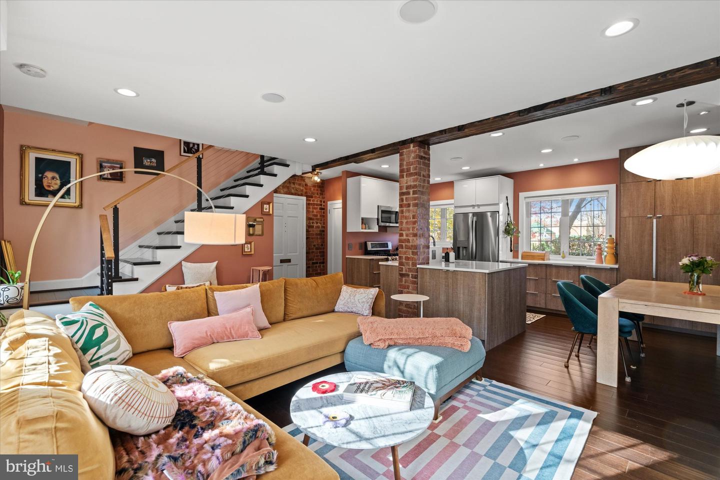 1028 VALLEY DR, ALEXANDRIA, Virginia 22302, 3 Bedrooms Bedrooms, ,1 BathroomBathrooms,Residential,For sale,1028 VALLEY DR,VAAX2052542 MLS # VAAX2052542