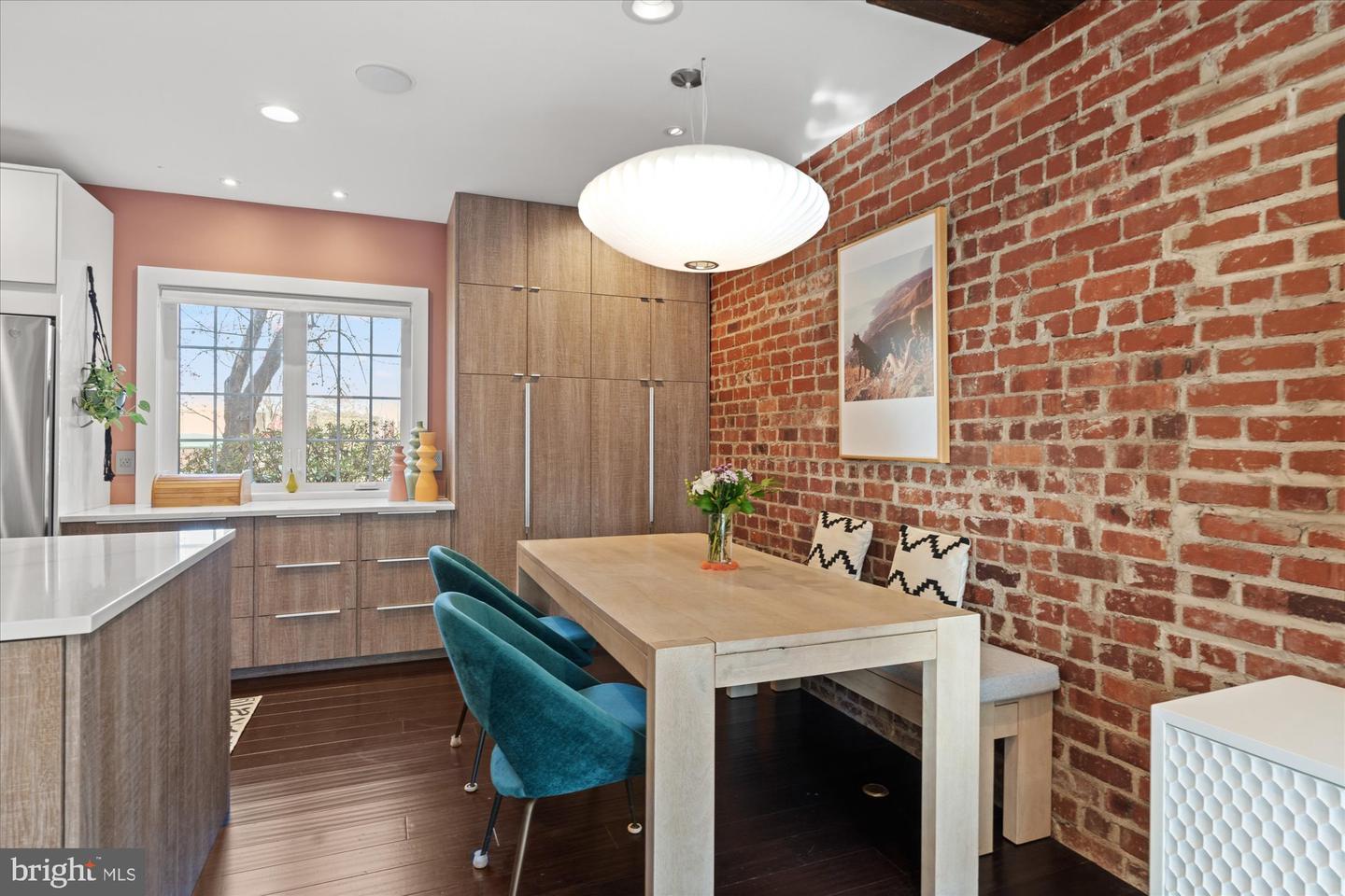 1028 VALLEY DR, ALEXANDRIA, Virginia 22302, 3 Bedrooms Bedrooms, ,1 BathroomBathrooms,Residential,For sale,1028 VALLEY DR,VAAX2052542 MLS # VAAX2052542