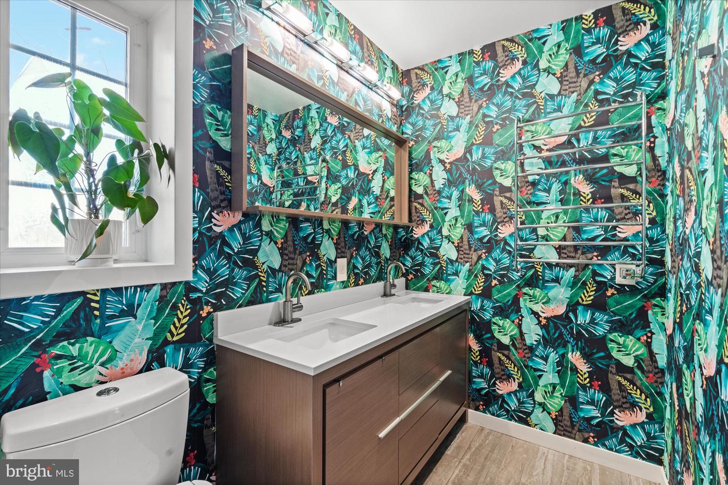 1028 VALLEY DR, ALEXANDRIA, Virginia 22302, 3 Bedrooms Bedrooms, ,1 BathroomBathrooms,Residential,For sale,1028 VALLEY DR,VAAX2052542 MLS # VAAX2052542