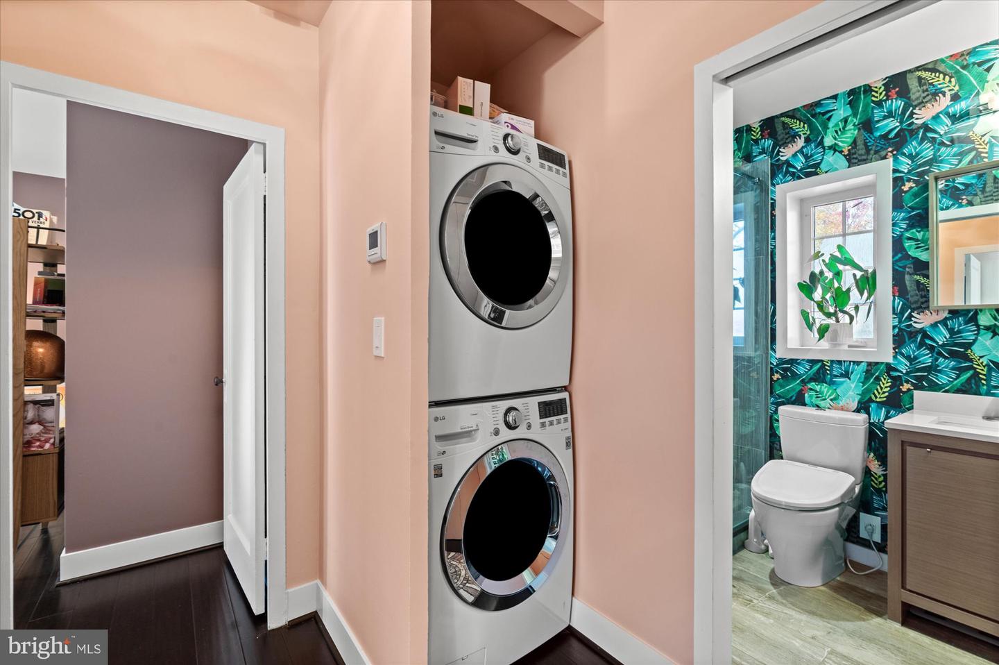 1028 VALLEY DR, ALEXANDRIA, Virginia 22302, 3 Bedrooms Bedrooms, ,1 BathroomBathrooms,Residential,For sale,1028 VALLEY DR,VAAX2052542 MLS # VAAX2052542