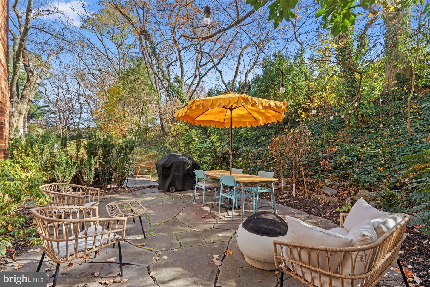 1028 VALLEY DR, ALEXANDRIA, Virginia 22302, 3 Bedrooms Bedrooms, ,1 BathroomBathrooms,Residential,For sale,1028 VALLEY DR,VAAX2052542 MLS # VAAX2052542