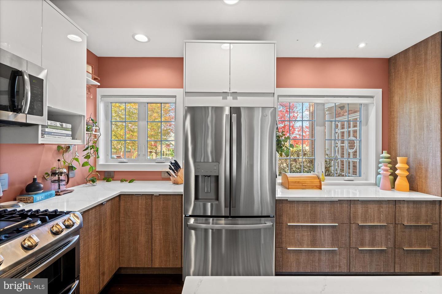 1028 VALLEY DR, ALEXANDRIA, Virginia 22302, 3 Bedrooms Bedrooms, ,1 BathroomBathrooms,Residential,For sale,1028 VALLEY DR,VAAX2052542 MLS # VAAX2052542