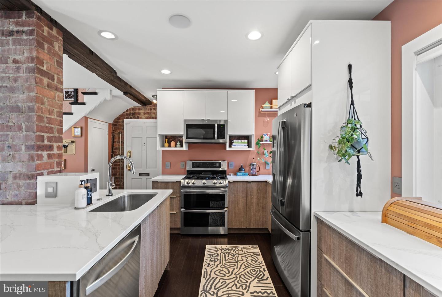 1028 VALLEY DR, ALEXANDRIA, Virginia 22302, 3 Bedrooms Bedrooms, ,1 BathroomBathrooms,Residential,For sale,1028 VALLEY DR,VAAX2052542 MLS # VAAX2052542