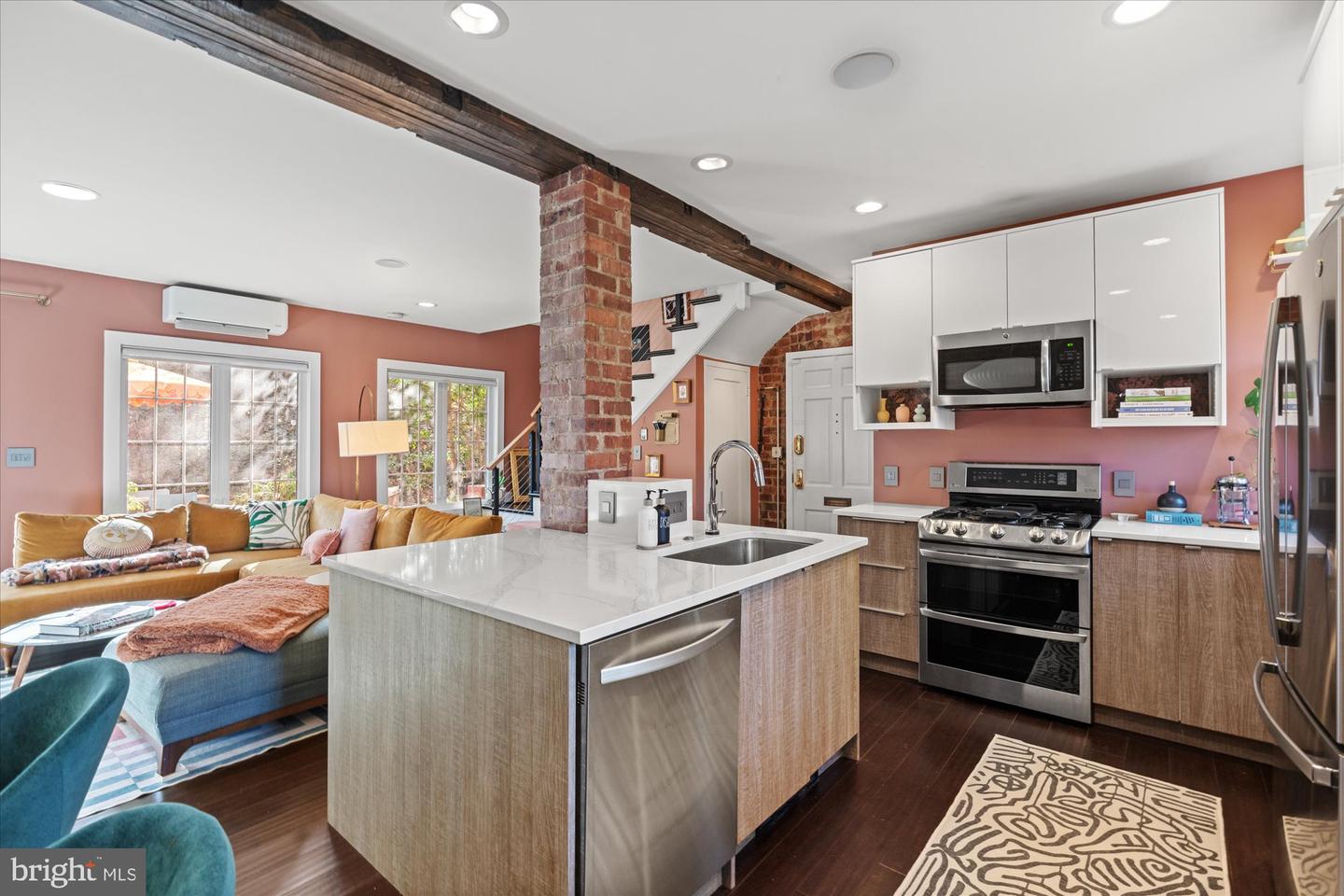 1028 VALLEY DR, ALEXANDRIA, Virginia 22302, 3 Bedrooms Bedrooms, ,1 BathroomBathrooms,Residential,For sale,1028 VALLEY DR,VAAX2052542 MLS # VAAX2052542